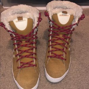 Women’s Adidas lined Mid Hi Tops